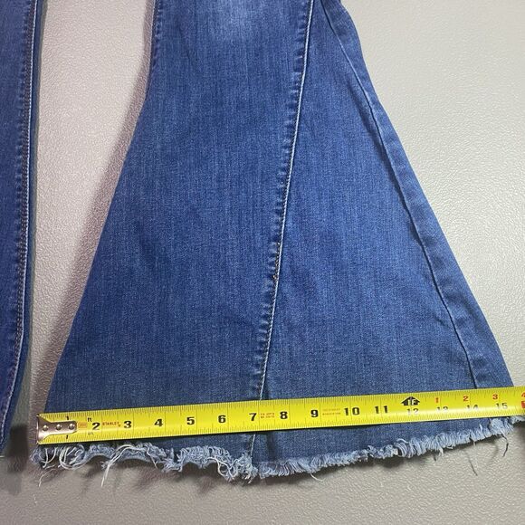 LUCKY & BLESSED Jeans Super Flare Bell Bottom Mid Rise Distressed Womens 8 Blue - Picture 7 of 11